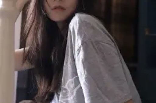 震惊！卢昱晓因片场不当行为塌房网友热议职业素养问题