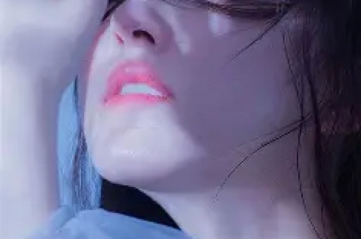网红丹丹再翻车!印度火车没座位被她夸成一家团圆神设计！