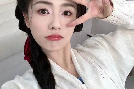 别吹了！三亚盛典网红生图一个比一个惨姚安娜却靠真实圈粉无数