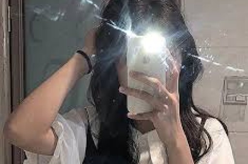 女明星集体“塌房”她们为啥都不装了
